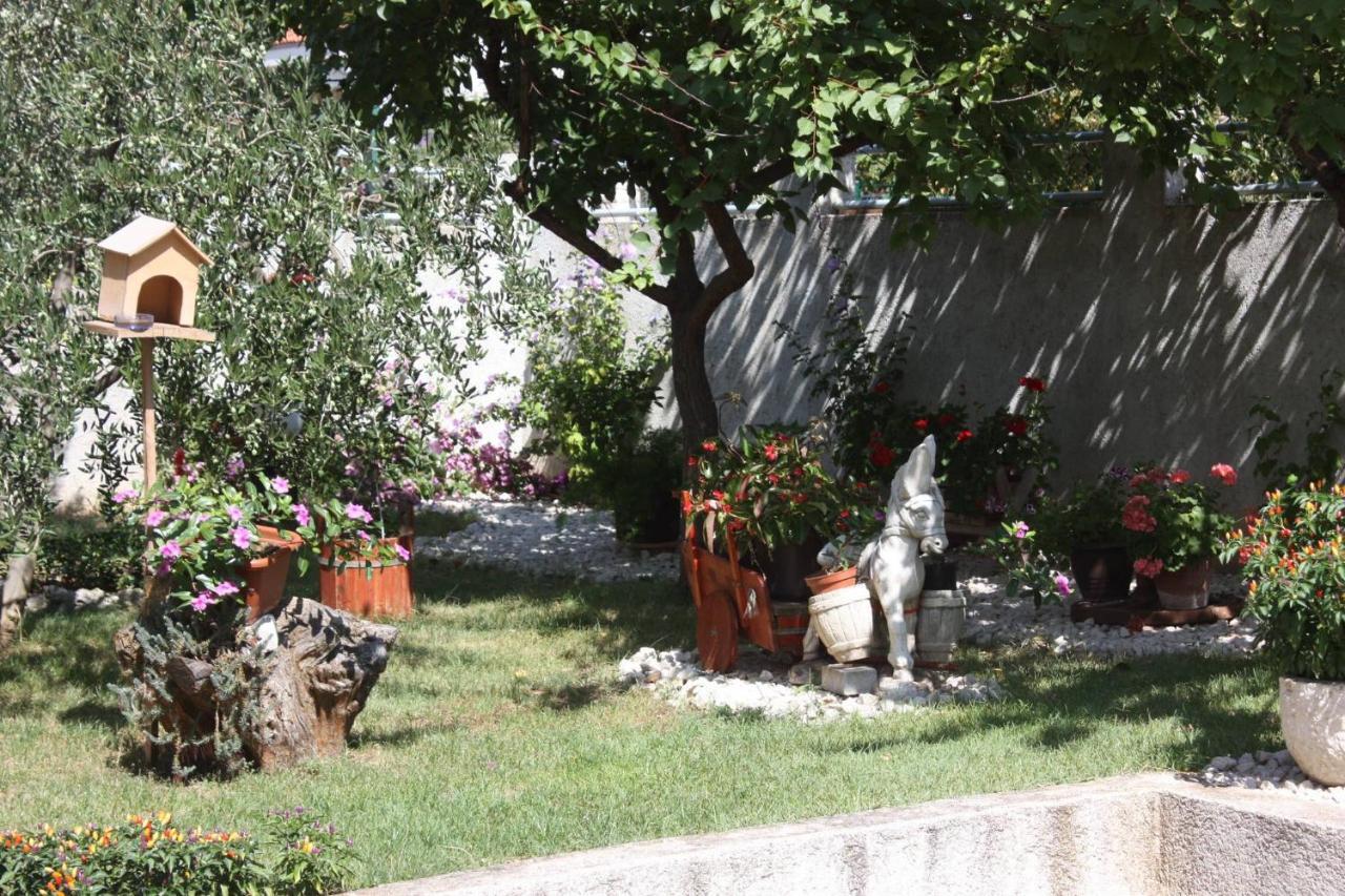 Small Apartment For A Great Holiday Zadar Buitenkant foto
